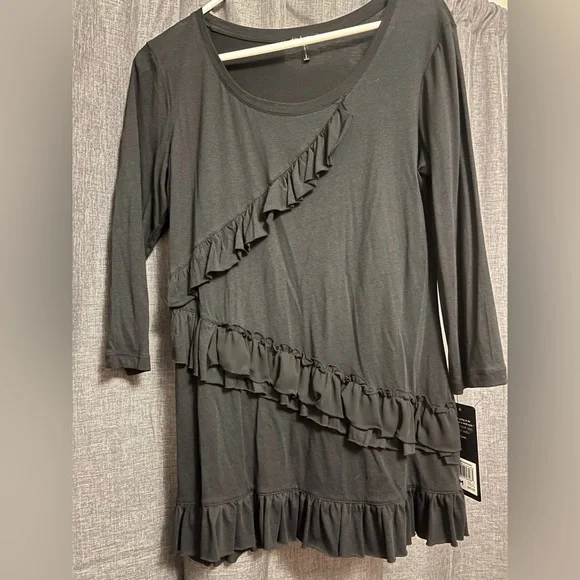 •SOLD• - Picture 1 of 3